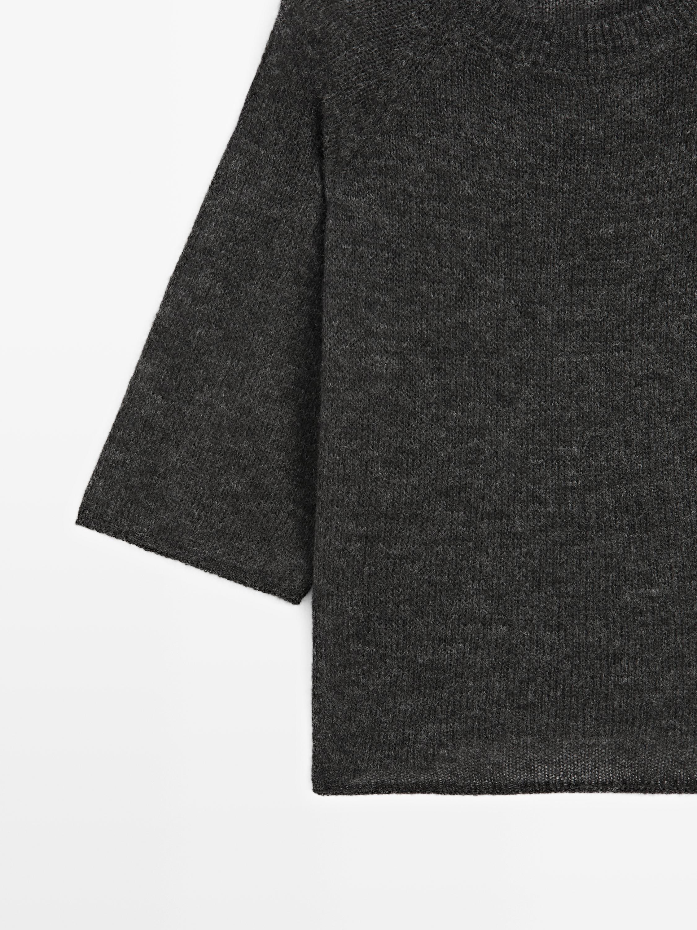 Knit alpaca and wool blend raglan sleeve sweater